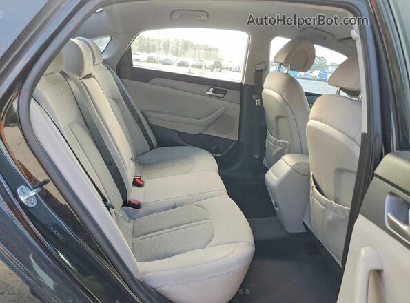 5NPE24AF3HH587139 2017 HYUNDAI SONATA Black უკანა სავარძლების ხედი