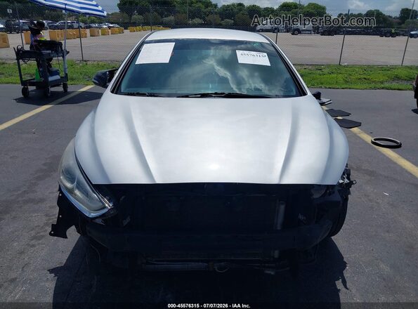 5NPE24AF3JH612899 2018 HYUNDAI SONATA Серебряный Вид задней части салона