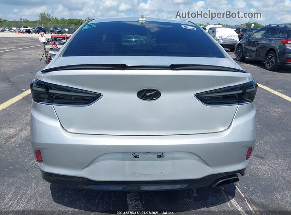 5NPE24AF3JH612899 2018 HYUNDAI SONATA Серебряный 