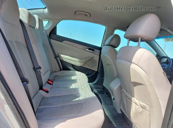 5NPE24AF3JH694746 2018 HYUNDAI SONATA Silver Вид задніх сидінь