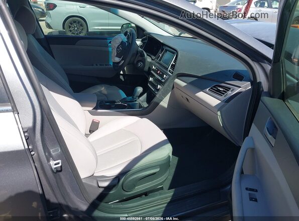 5NPE24AF3KH752095 2019 HYUNDAI SONATA Gray Vista interior delantera