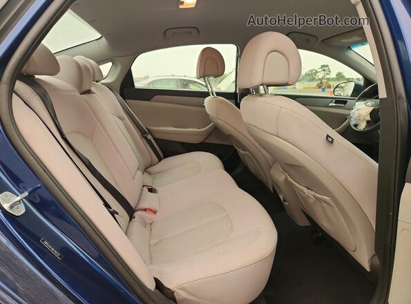 5NPE24AF4GH346723 2016 HYUNDAI SONATA Blue Vista de los asientos traseros
