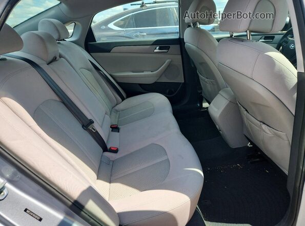 5NPE24AF4GH387921 2016 HYUNDAI SONATA Silver Widok tylnych siedzeń