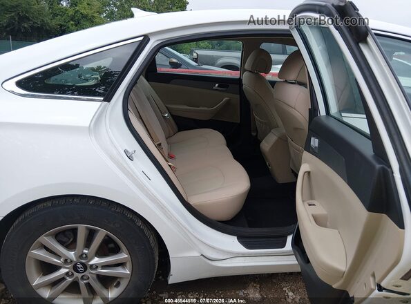 5NPE24AF4HH473912 2017 HYUNDAI SONATA White VIN კოდის სტიკერის ხედი