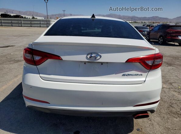 5NPE24AF4HH507735 2017 HYUNDAI SONATA White Widok z tyłu