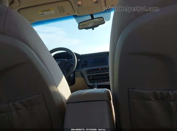 5NPE24AF4HH510201 2017 HYUNDAI SONATA Light Blue Вид щитка приладів