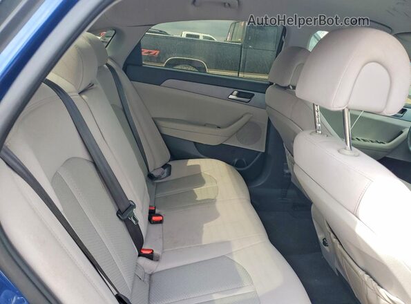 5NPE24AF4HH556031 2017 HYUNDAI SONATA Синий Вид задних сидений