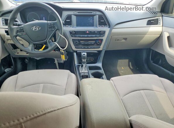 5NPE24AF4HH556031 2017 HYUNDAI SONATA Синий Вид панели приборов