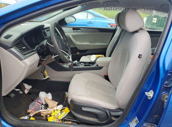 5NPE24AF4JH614886 2018 HYUNDAI SONATA Blue Widok wnętrza z przodu