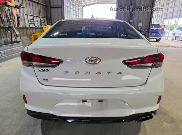5NPE24AF4JH629338 2018 HYUNDAI SONATA White Հետևի տեսք