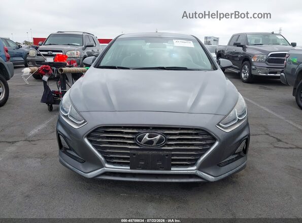 5NPE24AF4JH677034 2018 HYUNDAI SONATA Gray ხელსაწყოთა პანელის ხედი