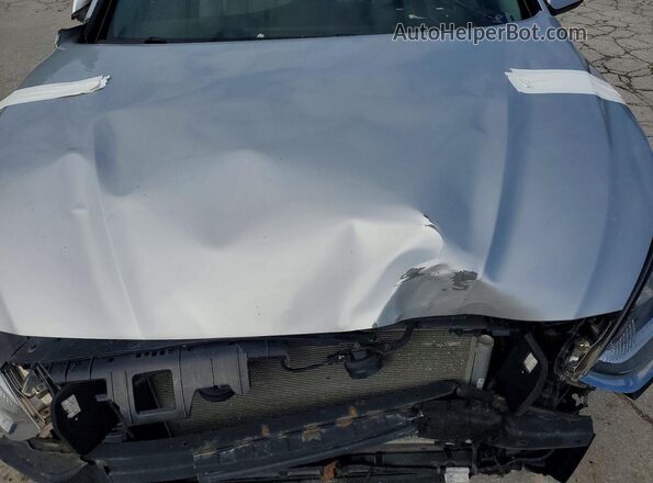 5NPE24AF4KH741073 2019 HYUNDAI SONATA Серебряный Вид задней части салона