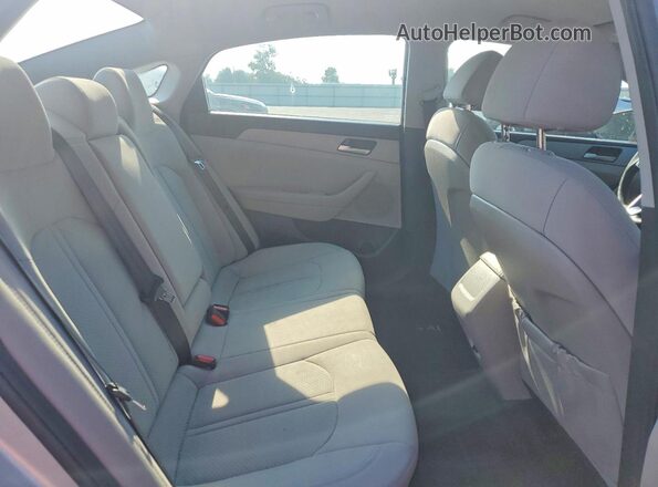 5NPE24AF4KH790211 2019 HYUNDAI SONATA Silver უკანა სავარძლების ხედი