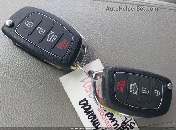 5NPE24AF5GH304805 2016 HYUNDAI SONATA White Вид панелі приладів