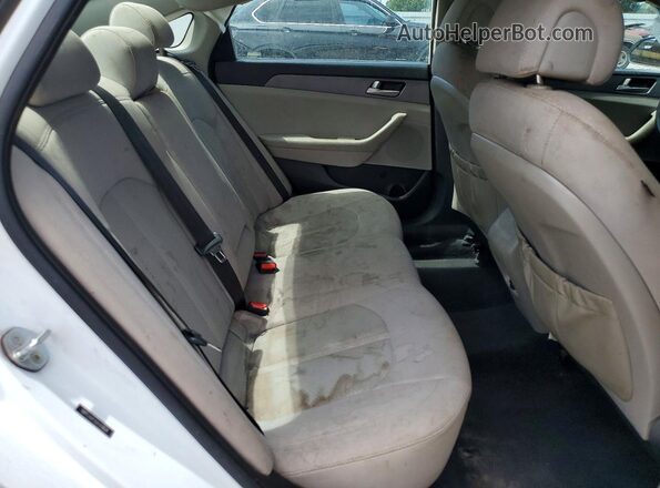 5NPE24AF5GH329834 2016 HYUNDAI SONATA White Rear seats view