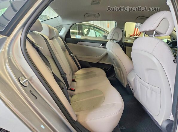 5NPE24AF5HH450364 2017 HYUNDAI SONATA Silver Rear seats view