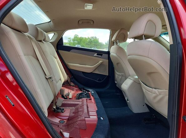 5NPE24AF5HH470050 2017 HYUNDAI SONATA Red უკანა სავარძლების ხედი