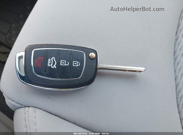 5NPE24AF5HH571766 2017 HYUNDAI SONATA White წინა პანელის ხედი