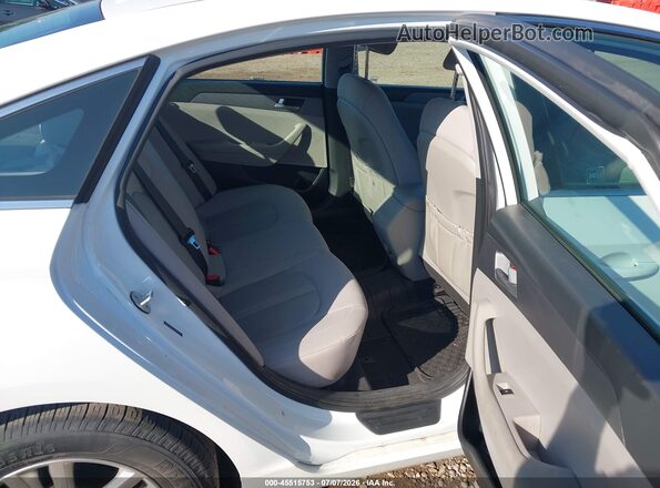 5NPE24AF5HH571766 2017 HYUNDAI SONATA White VIN კოდის სტიკერის ხედი