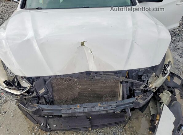 5NPE24AF5JH603198 2018 HYUNDAI SONATA White Widok wnętrza z tyłu