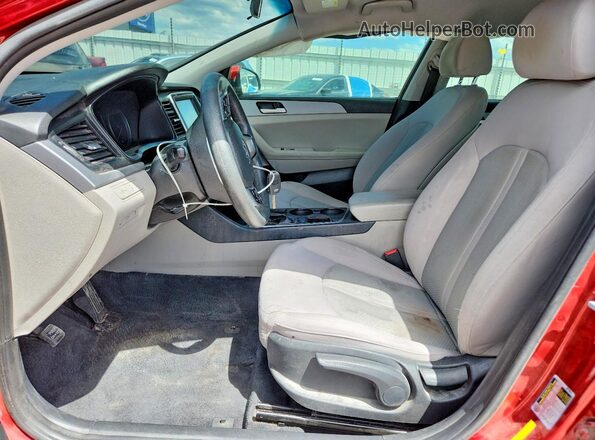 5NPE24AF5JH624858 2018 HYUNDAI SONATA Red Вид салону спереду