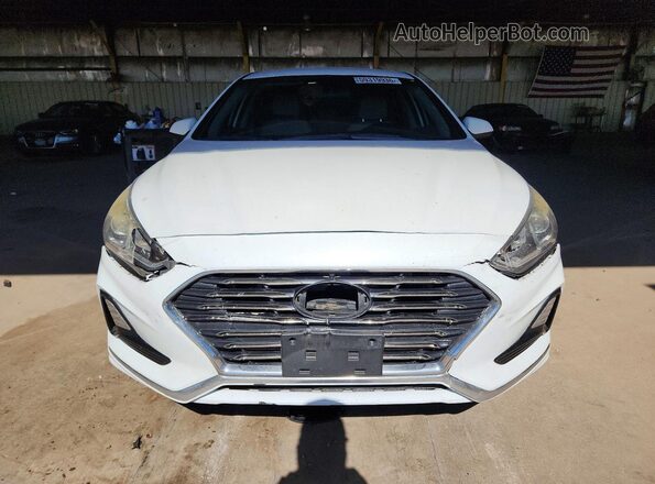 5NPE24AF5JH678211 2018 HYUNDAI SONATA White Widok z przodu