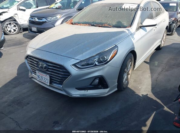 5NPE24AF5JH680945 2018 HYUNDAI SONATA Серебряный Передняя левая четверть
