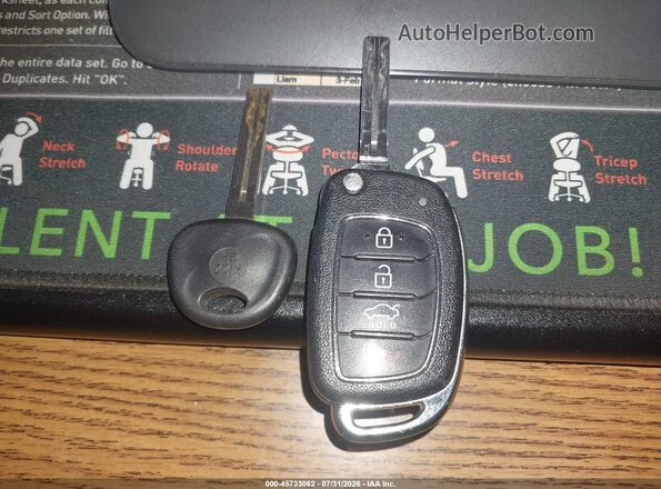 5NPE24AF5JH680945 2018 HYUNDAI SONATA Серебряный Вид панели приборов