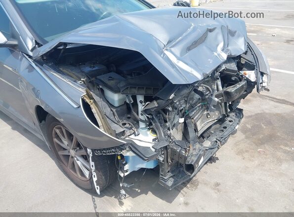 5NPE24AF5JH688530 2018 HYUNDAI SONATA Серый Вид спереди