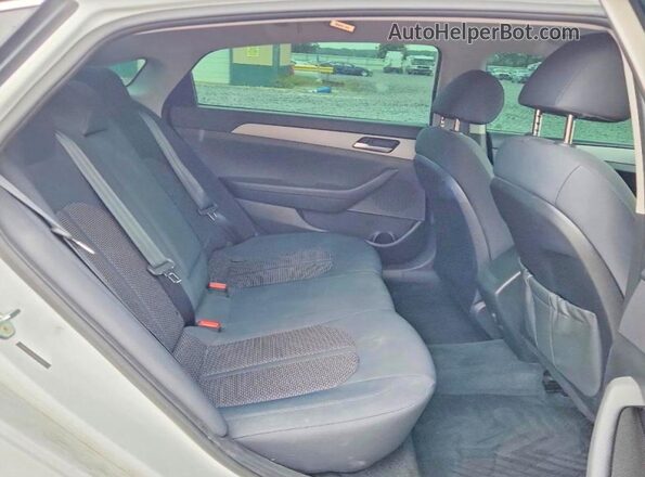 5NPE24AF5KH754852 2019 HYUNDAI SONATA White უკანა სავარძლების ხედი