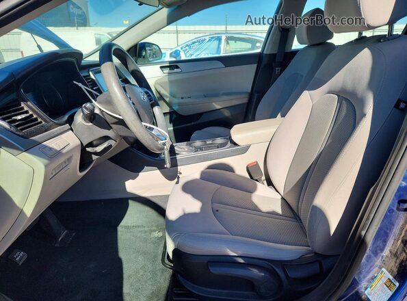 5NPE24AF5KH776026 2019 HYUNDAI SONATA Blue წინა სალონის ხედი