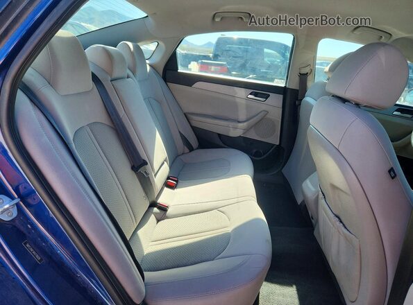 5NPE24AF5KH776026 2019 HYUNDAI SONATA Blue უკანა სავარძლების ხედი