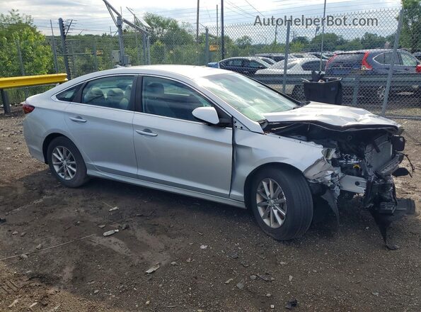5NPE24AF5KH788709 2019 HYUNDAI SONATA Серебряный Передняя правая четверть