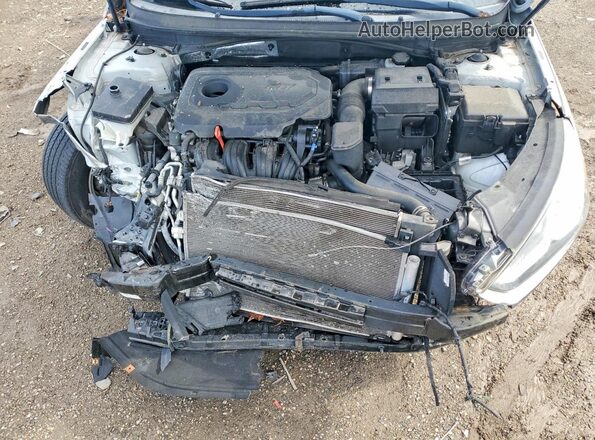 5NPE24AF5KH788709 2019 HYUNDAI SONATA Серебряный Вид задней части салона