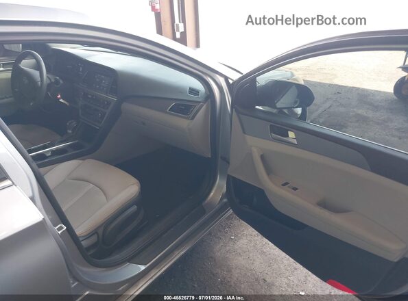 5NPE24AF6HH509650 2017 HYUNDAI SONATA Gray Vista interior delantera