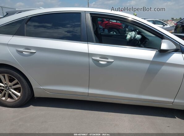 5NPE24AF6HH533401 2017 HYUNDAI SONATA Silver უკანა სალონის ხედი