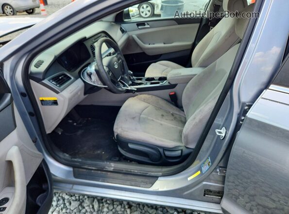 5NPE24AF6HH540767 2017 HYUNDAI SONATA Gray Front interior view