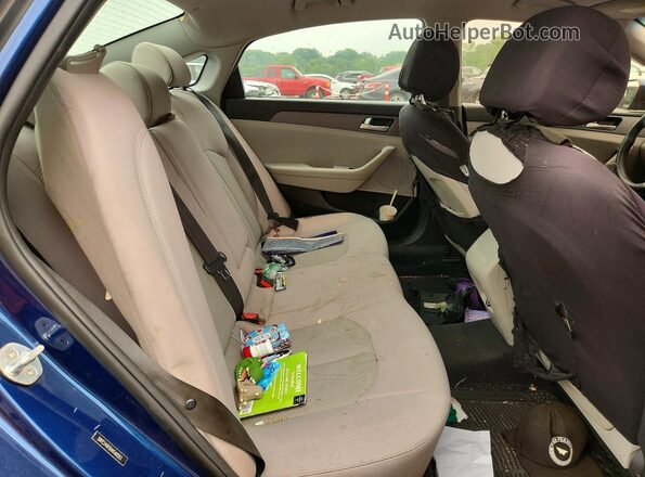 5NPE24AF6HH548593 2017 HYUNDAI SONATA Blue Rear seats view