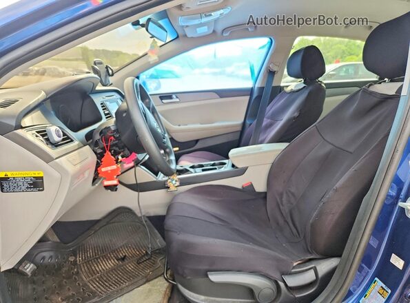 5NPE24AF6HH548593 2017 HYUNDAI SONATA Blue Front interior view