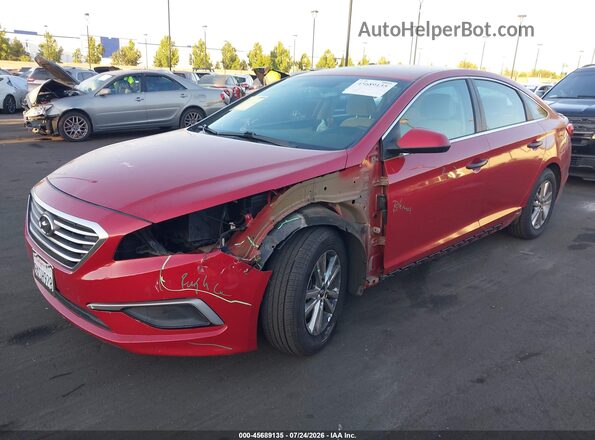 5NPE24AF6HH553907 2017 HYUNDAI SONATA Red Առջևի ձախ երեք քառորդ տեսարան