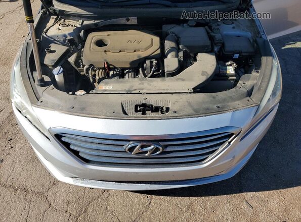 5NPE24AF6HH574076 2017 HYUNDAI SONATA Silver უკანა სალონის ხედი