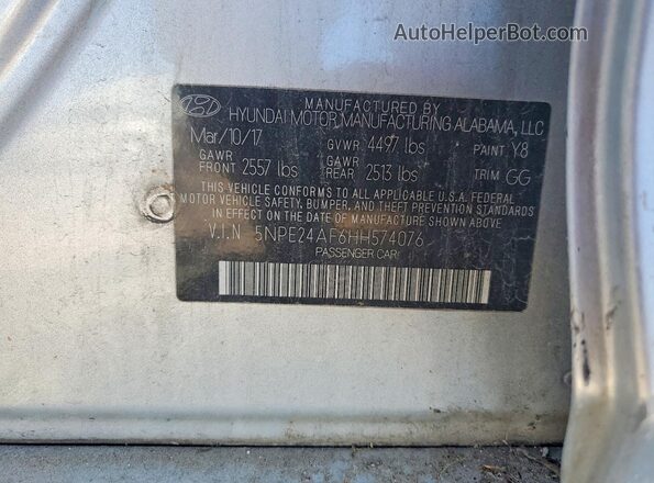 5NPE24AF6HH574076 2017 HYUNDAI SONATA Silver ძრავის განყოფილების ხედი