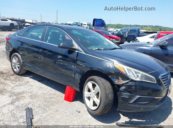 5NPE24AF6HH580296 2017 HYUNDAI SONATA Черный Вид спереди