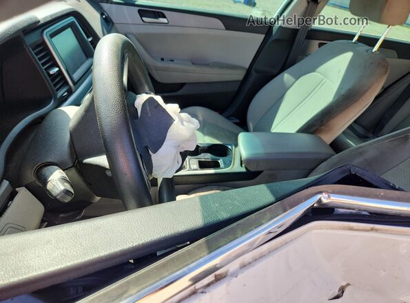 5NPE24AF6JH620463 2018 HYUNDAI SONATA White Front interior view