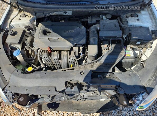 5NPE24AF6JH620463 2018 HYUNDAI SONATA White Rear interior view