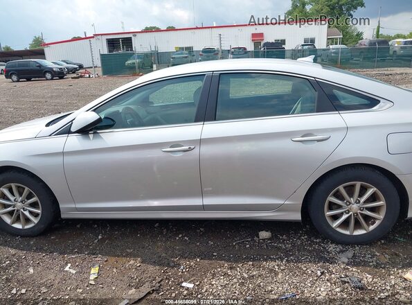 5NPE24AF6KH760918 2019 HYUNDAI SONATA Silver Widok wnętrza 360 stopni