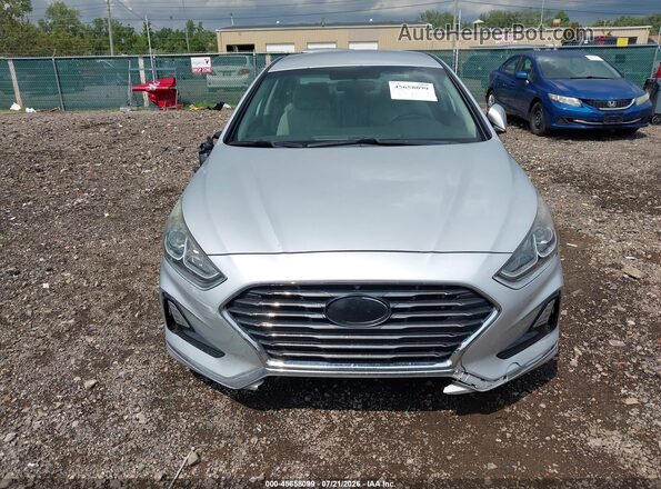 5NPE24AF6KH760918 2019 HYUNDAI SONATA Silver Widok zestawu wskaźników