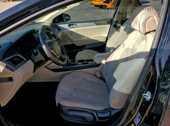5NPE24AF7GH292768 2016 HYUNDAI SONATA Black Front interior view