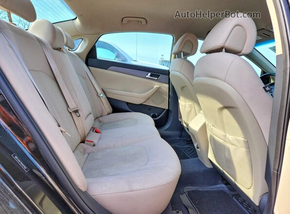 5NPE24AF7GH407952 2016 HYUNDAI SONATA Black Widok tylnych siedzeń