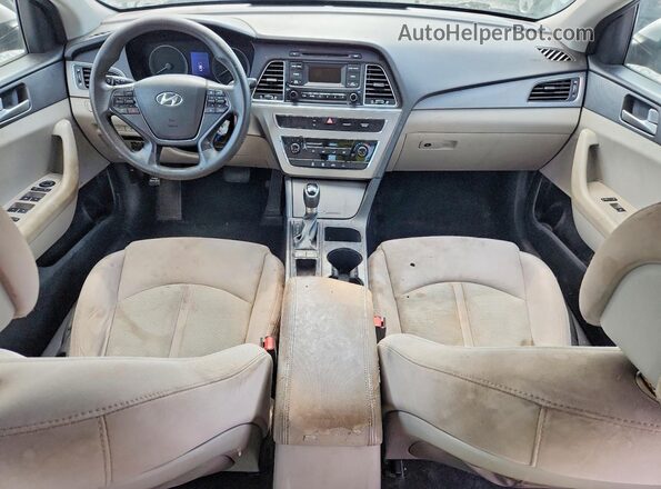 5NPE24AF7HH571137 2017 HYUNDAI SONATA Silver Dashboard view